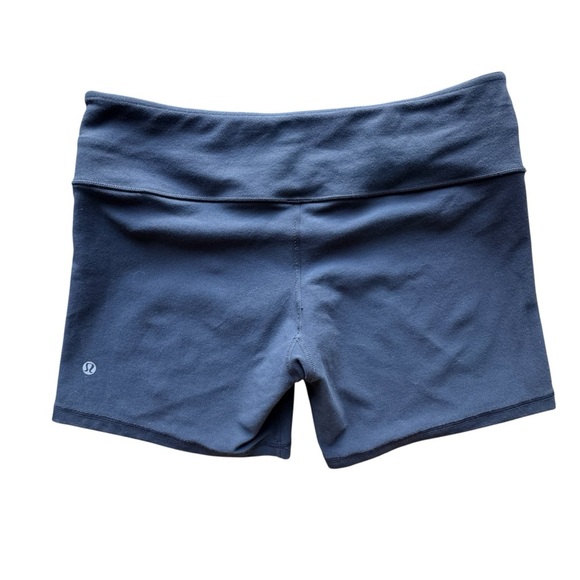 Lululemon Women’s Groove Shorts Reversible
Size 10 - Picture 2 of 10